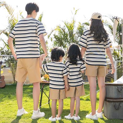 Áo Đôi Gia Đình Vải Cotton 100% NAD320: Êm Ái, Dịu Nhẹ – Lựa Chọn Lý Tưởng Cho Bé Yêu