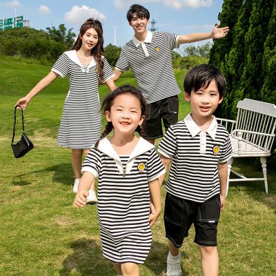 Bộ Áo Gia Đình Vải Thun Cotton NAD309: Kết Nối Yêu Thương, Thoải Mái Trong Từng Khoảnh Khắc